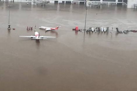 Kochi airport in Kerala floods