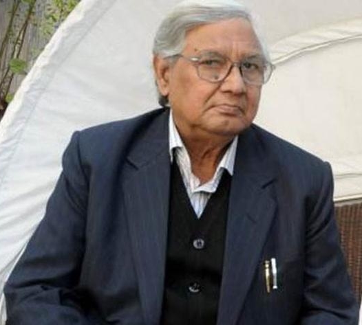 जो चाहती दुनिया है वो मुझ से नहीं होगा